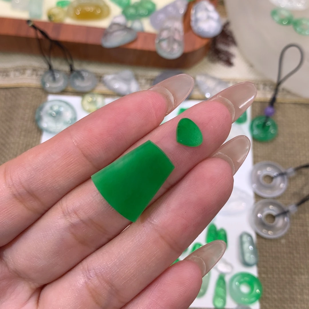 翡翠未镶嵌挂件ppppp