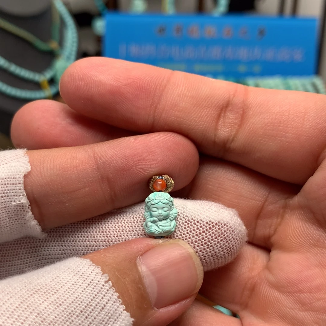 绿松石未镶嵌挂件