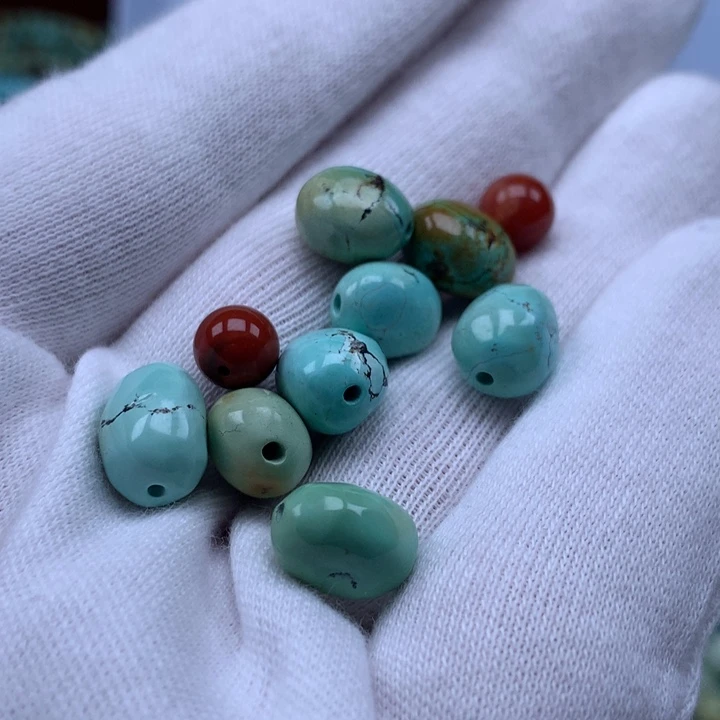 哎***喂南红玛瑙未镶嵌珠宝奇石