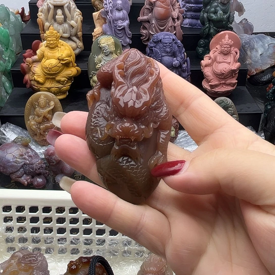 石英质玉未镶嵌颈饰