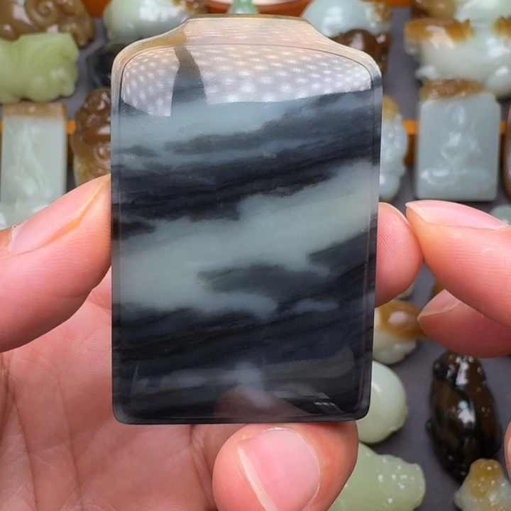 和田玉（糖玉）颈饰未镶嵌宝*