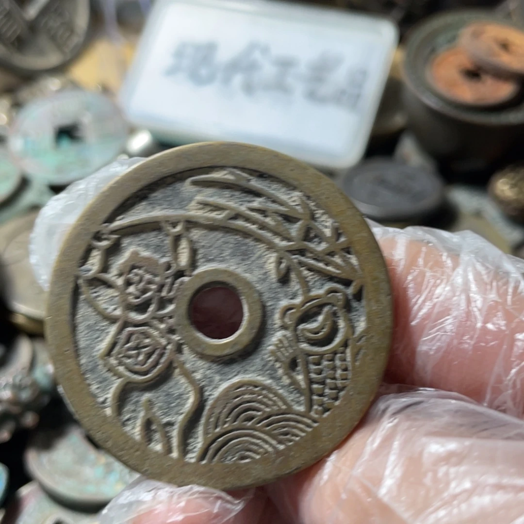 铜现代工艺品学习币