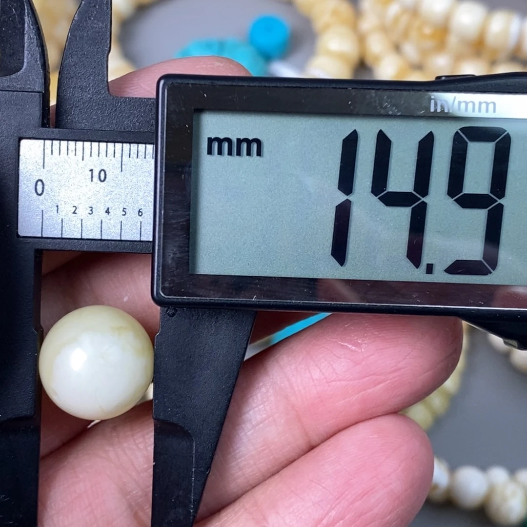 蜜蜡珠宝奇石未镶嵌