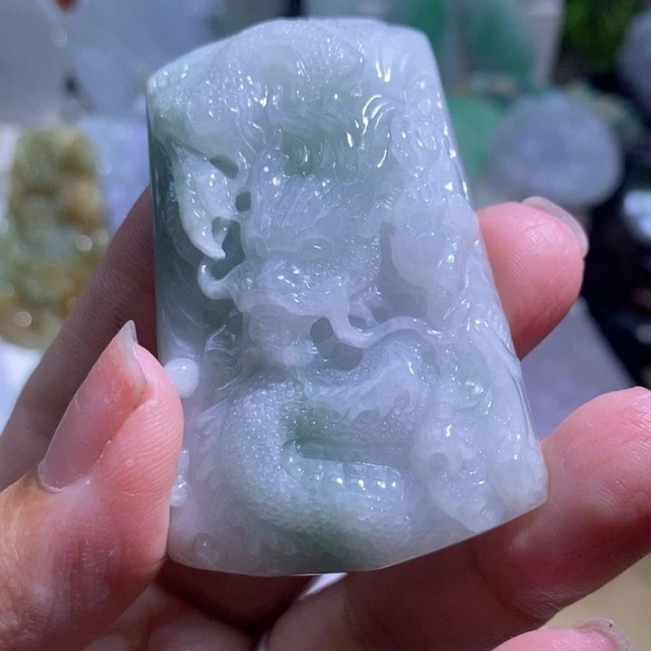 【闪购商品】翡翠挂件未镶嵌龙牌