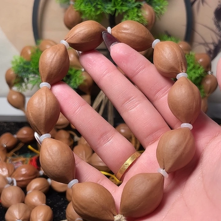 橄榄核手串/手链1.8三面佛10