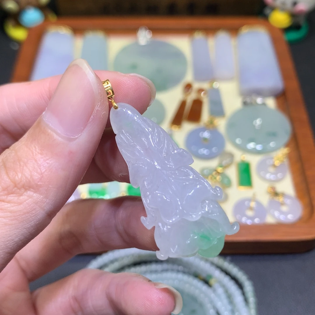 吊坠(不含链)18K金镶嵌翡翠