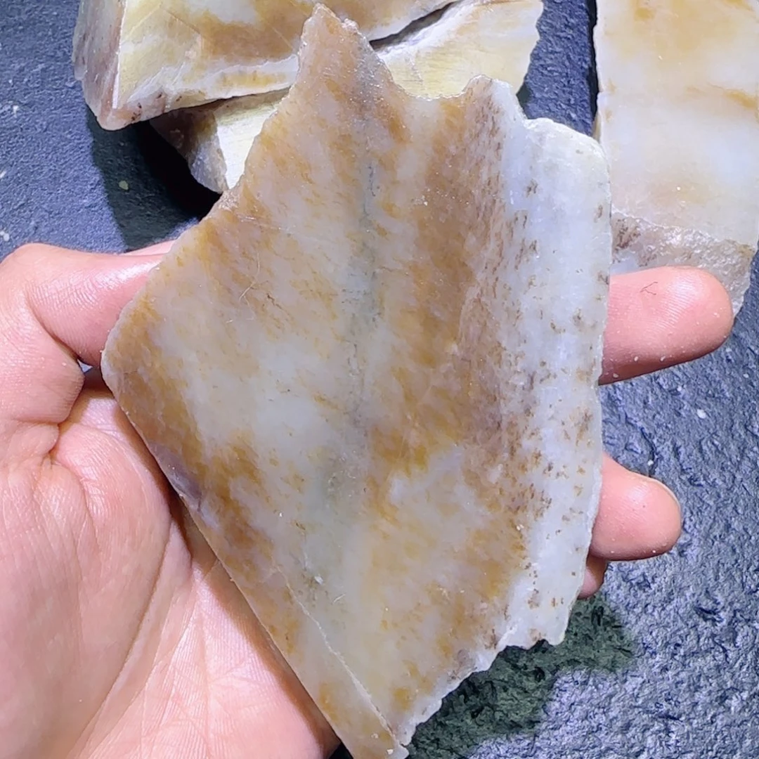 和田玉未镶嵌珠宝半成品