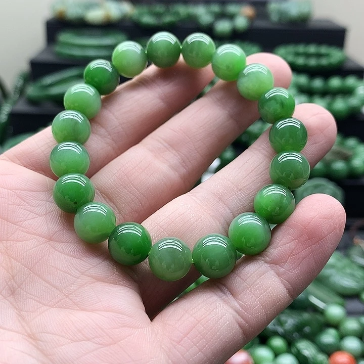 手链未镶嵌和田玉（碧玉）达**吧