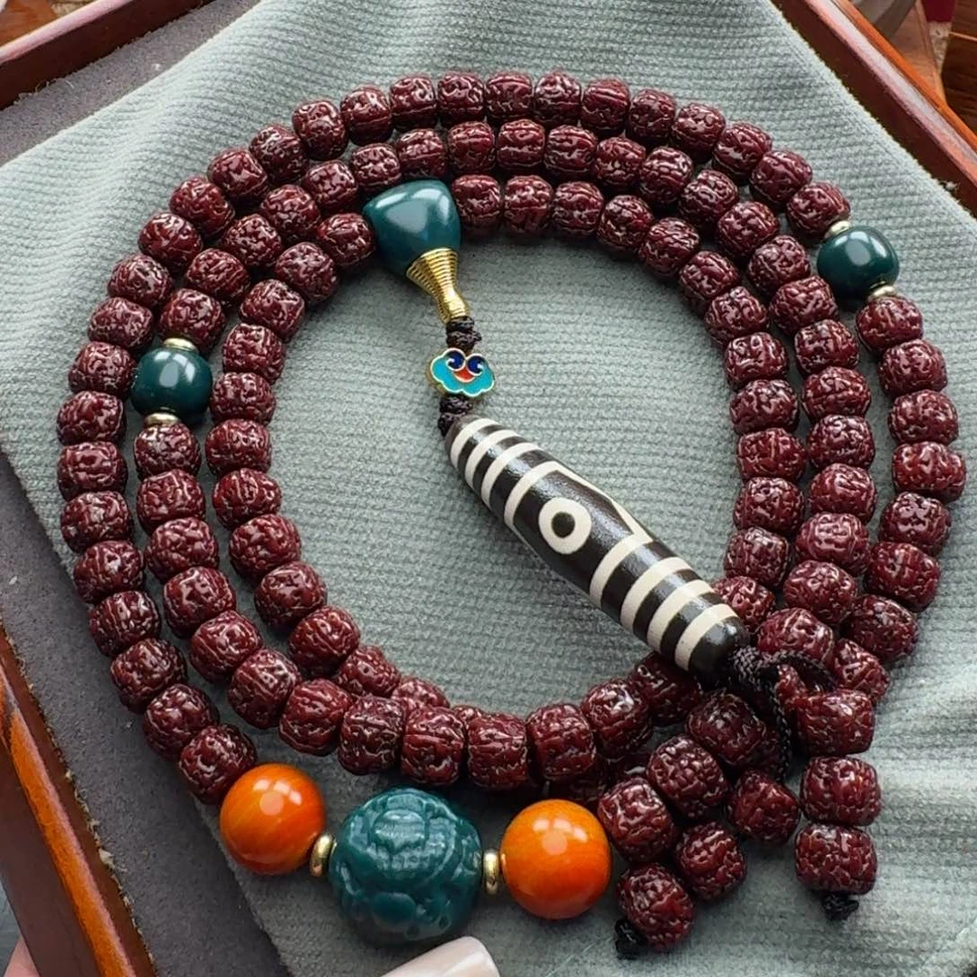 金刚菩提吊坠黑金