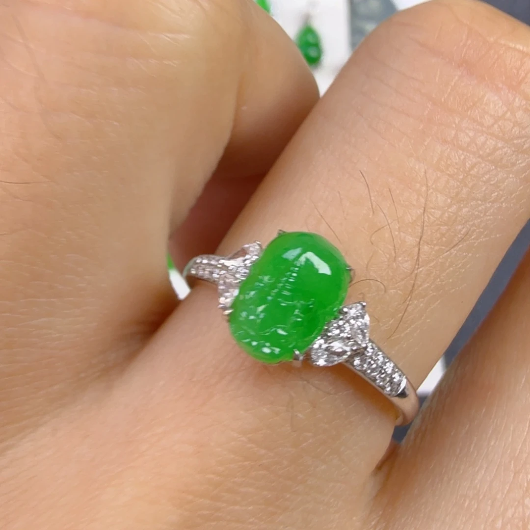 吊坠(不含链)未镶嵌翡翠貔貅