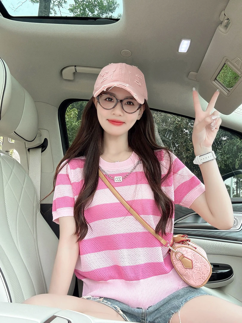 甜美圆领正肩条纹T恤修身显瘦减龄短款打底衫