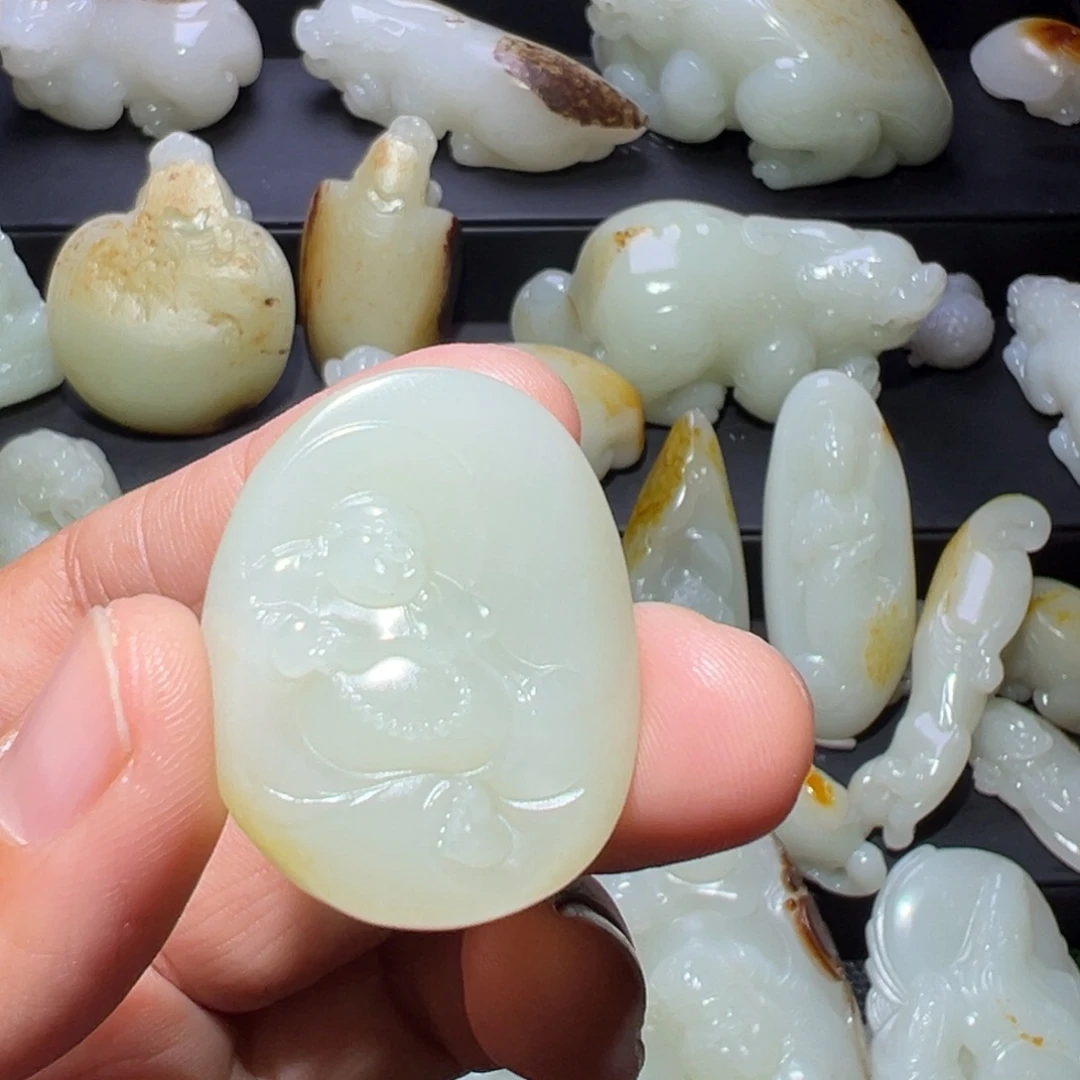 海***怀和田玉未镶嵌颈饰