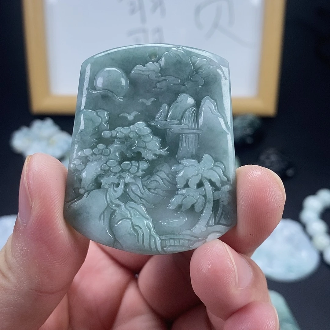 翡翠未镶嵌颈饰翡翠