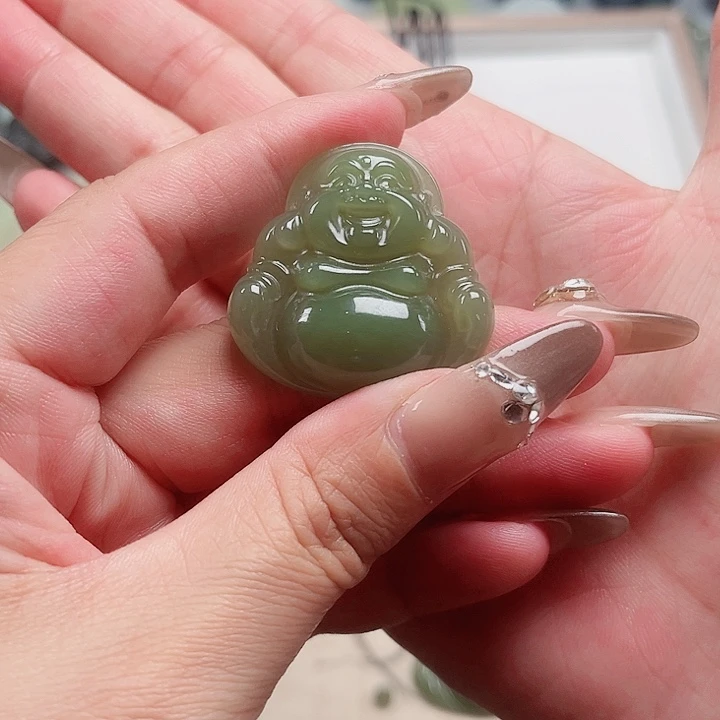 *****颈饰未镶嵌和田玉