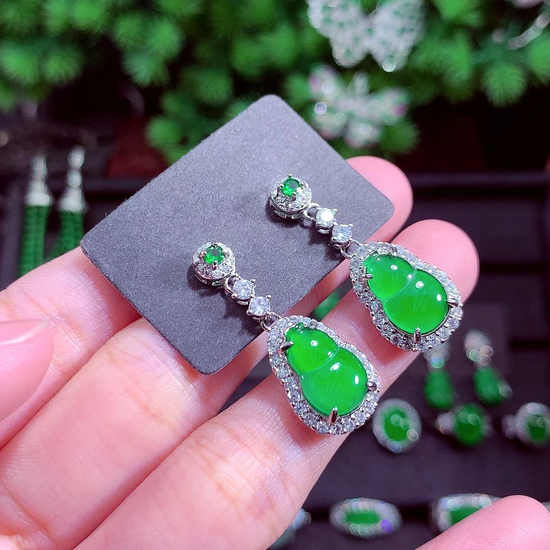 颈饰未镶嵌翡翠天然