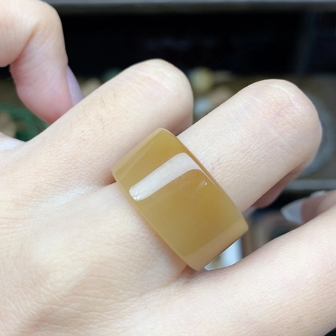 和田玉戒指未镶嵌