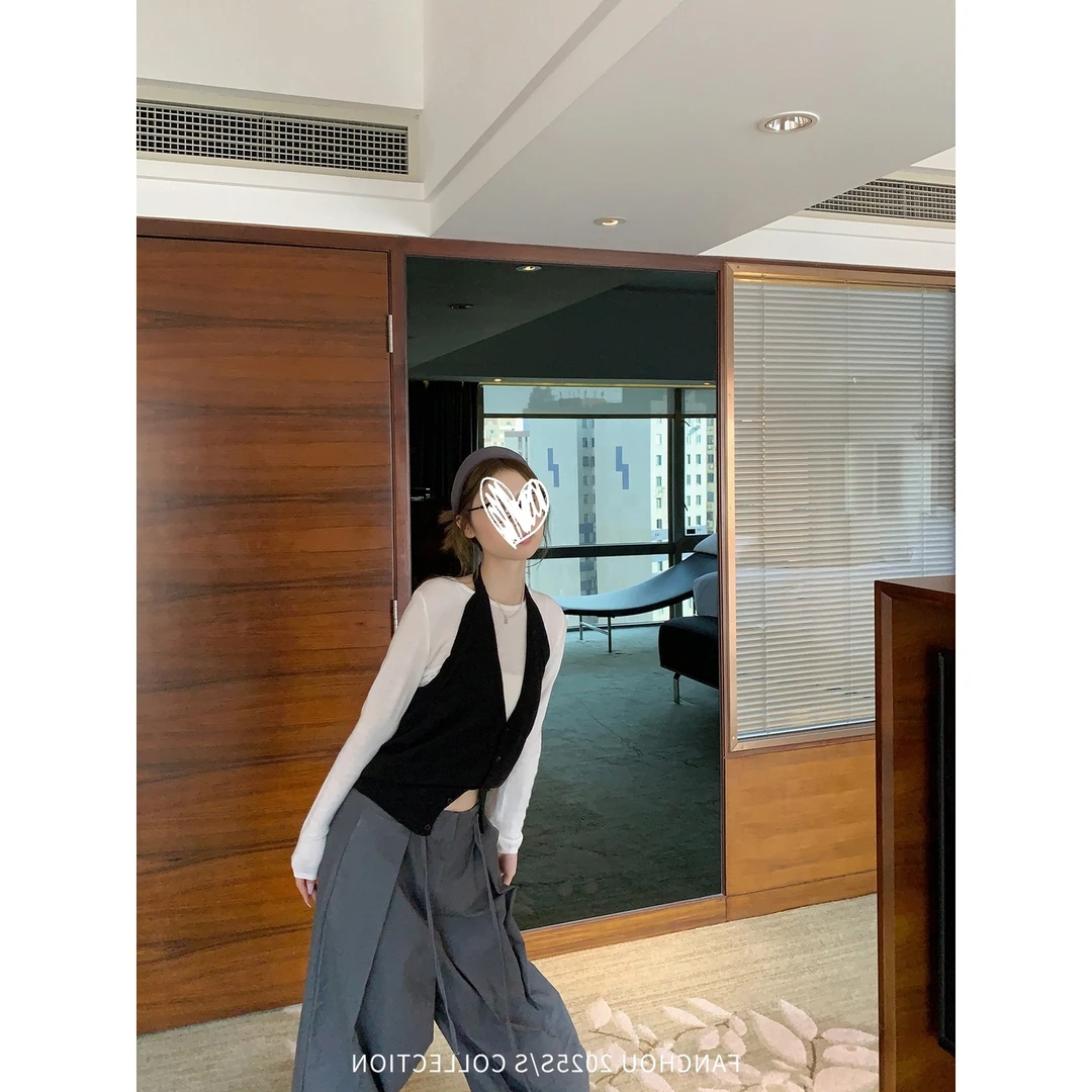 韩系叠穿针织挂脖背心+打底长袖百搭休闲两件套2025秋季新款