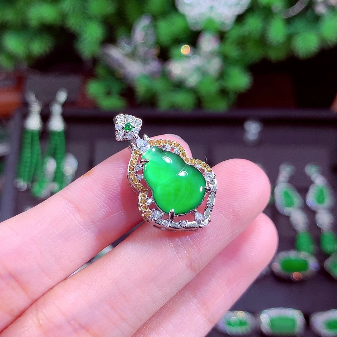 颈饰未镶嵌翡翠数**流天然