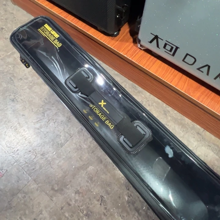 安雷臣黑色浮漂线组收纳盒，上盖破裂