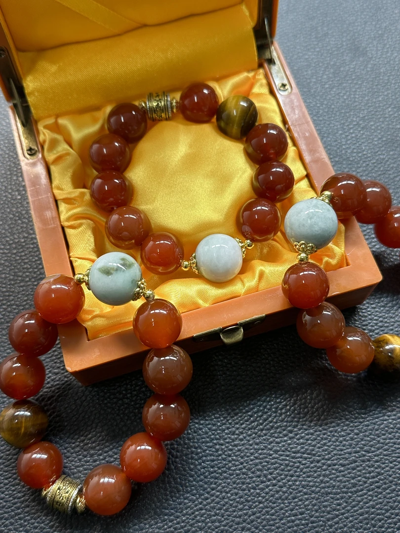 【朱颜映翠】-023-大卡位玛瑙手串-多样性一件发