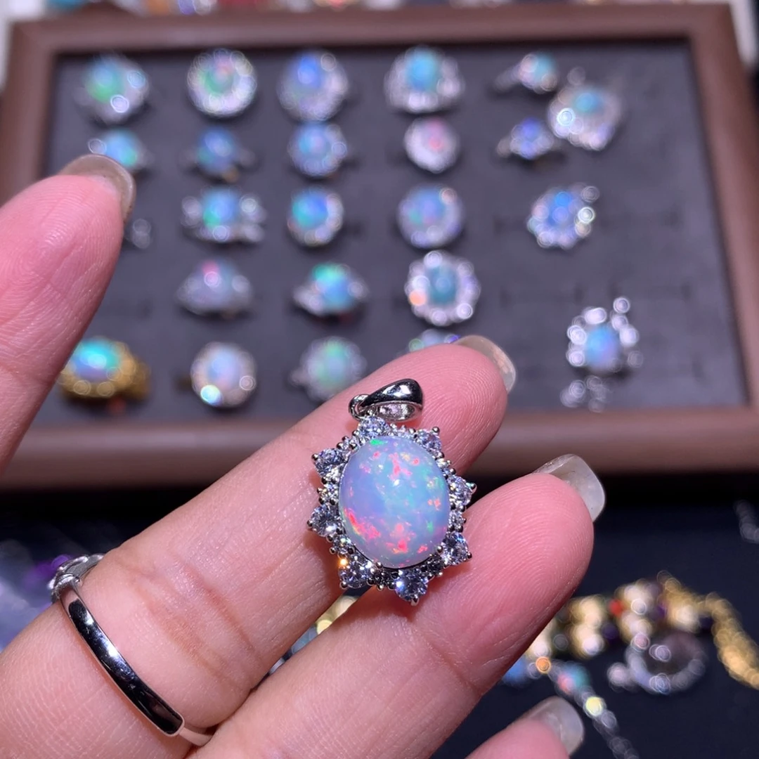 【闪购商品】银S925镶嵌戒指水晶小***盒戒指