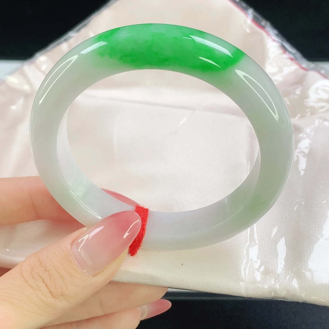 翡翠手镯未镶嵌653翡翠