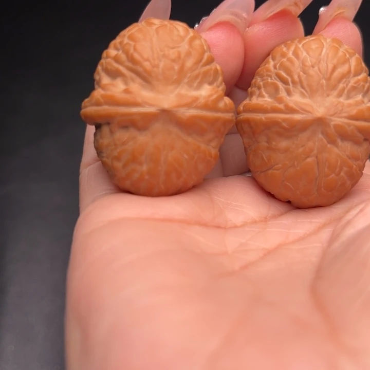 把件桃核39舍利狮子头