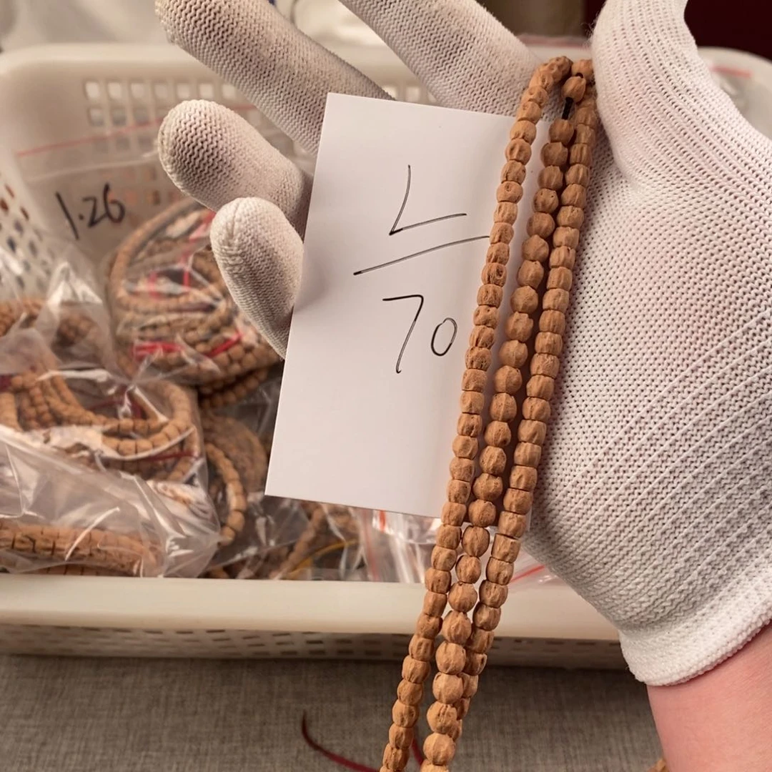 柏香籽/百香籽手串L**n