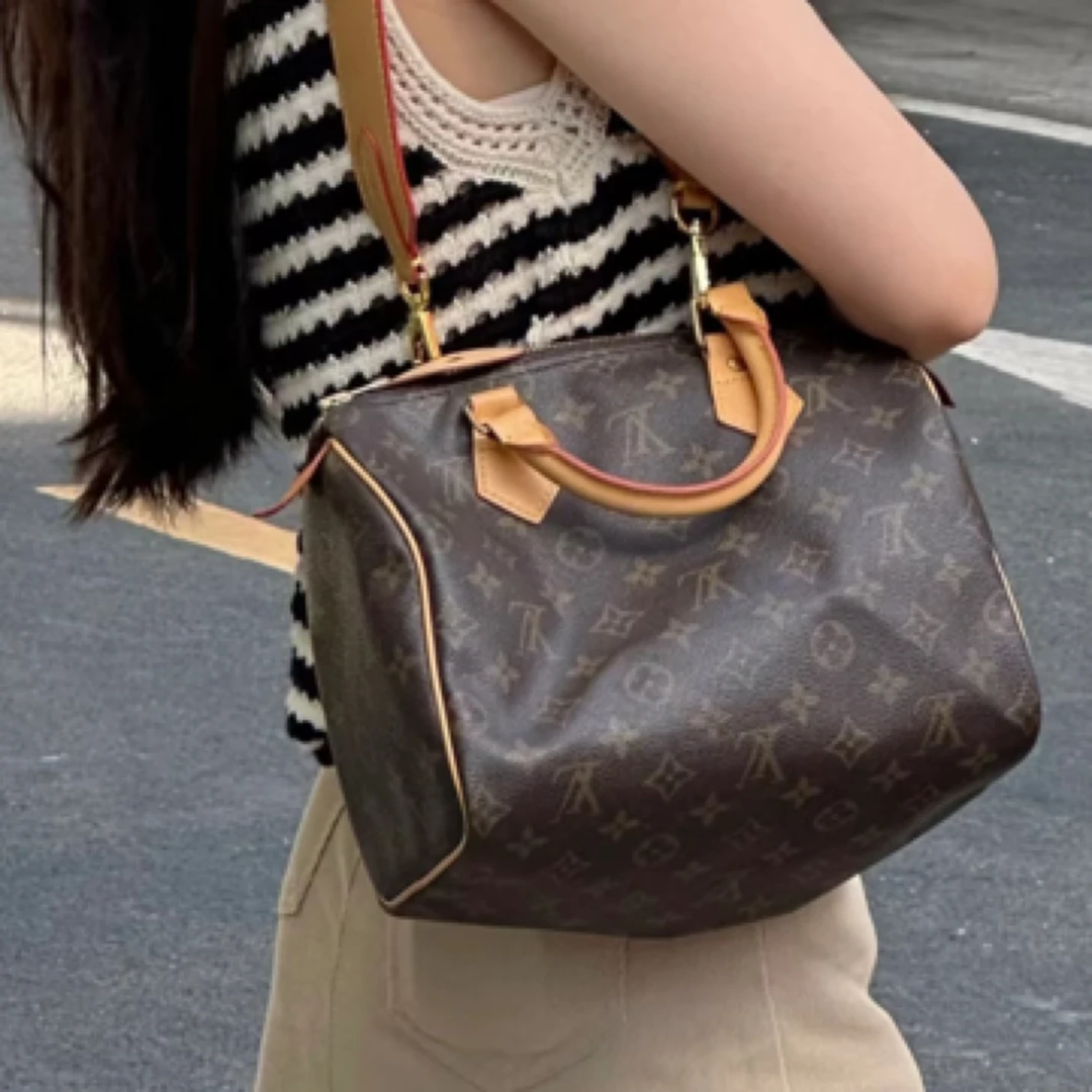 修复品LouisVuitton/路易威登 Speedy25 斜挎包 小溪