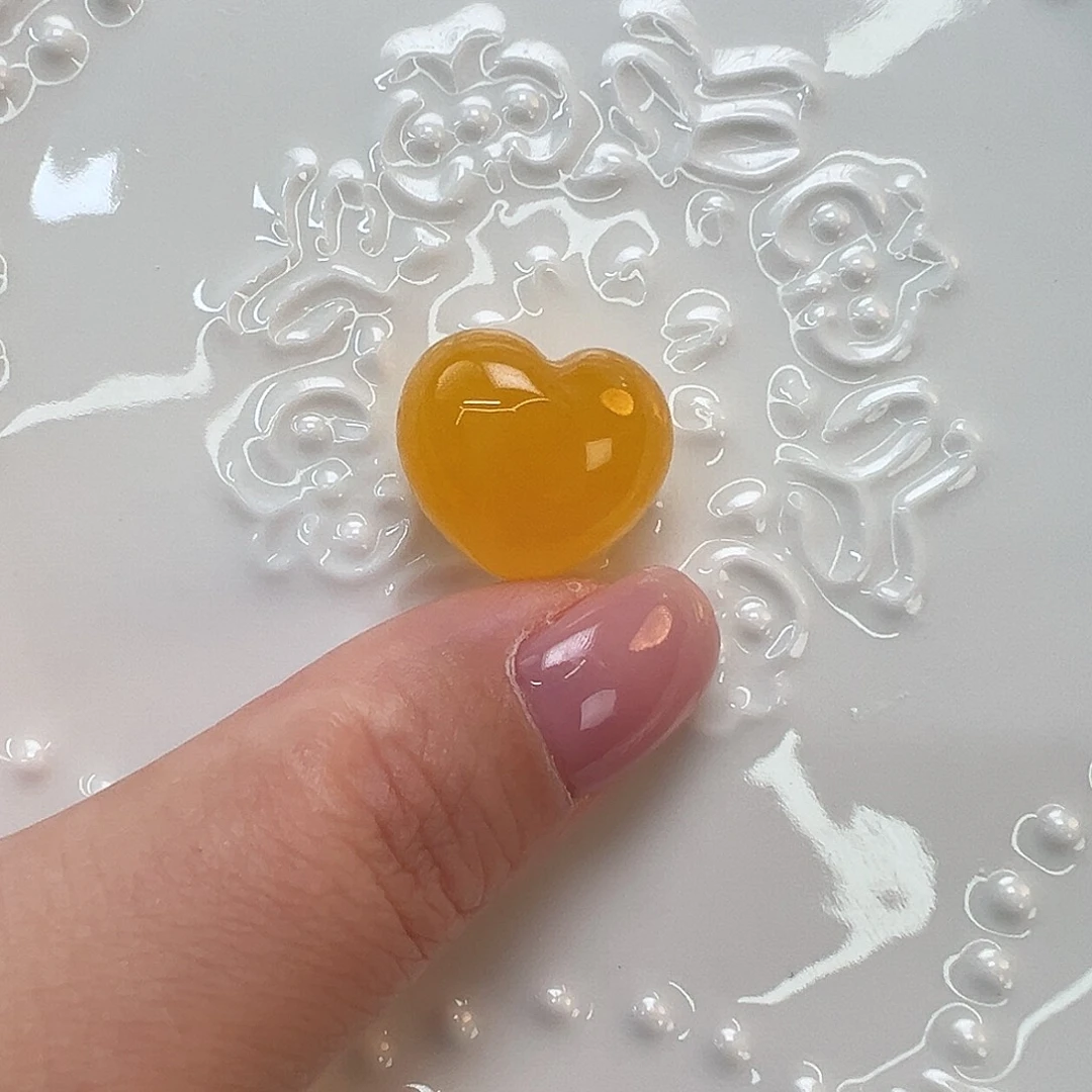 杰***杰琥珀未镶嵌珠宝奇石