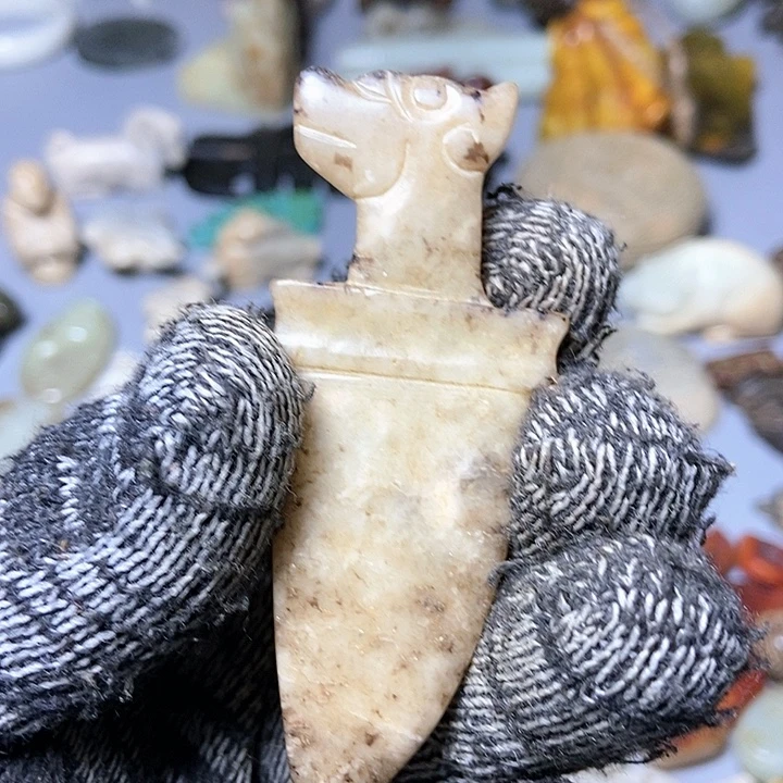 和田玉未镶嵌颈饰176