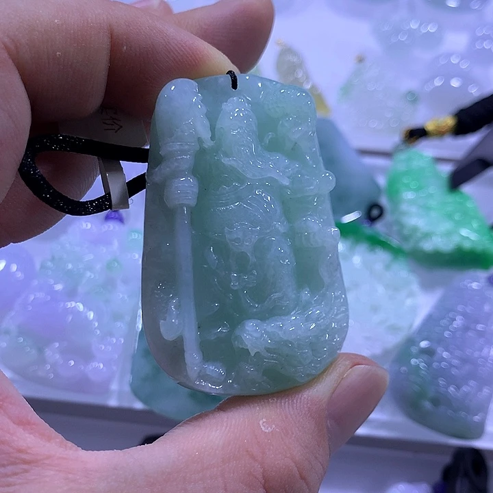 颈饰未镶嵌翡翠天然翡翠A货吊坠