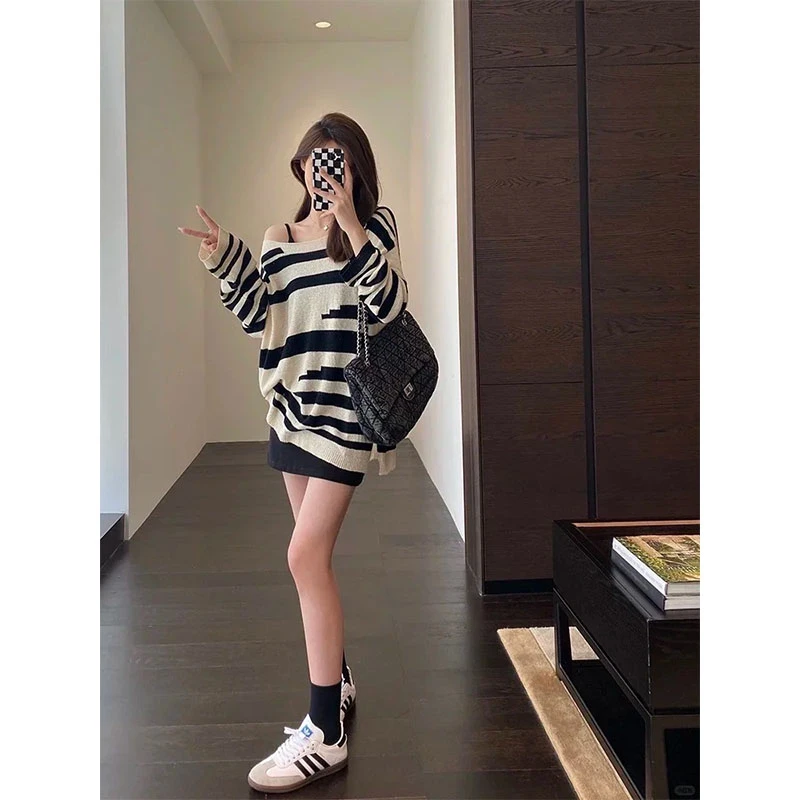 INS风休闲百搭洋气小众条纹露肩针织上衣高腰a字包臀显瘦半身裙女