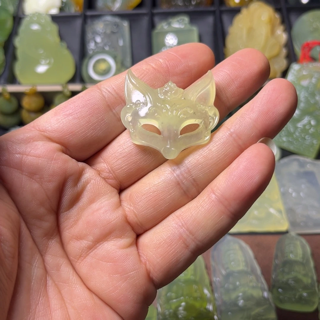 蛇纹石玉未镶嵌吊坠(不含链)