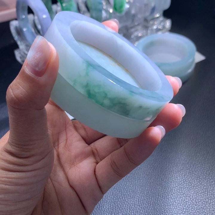 未镶嵌翡翠定制翡翠