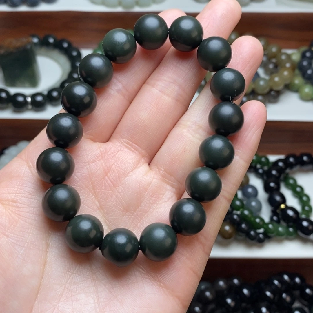 和田玉未镶嵌手串