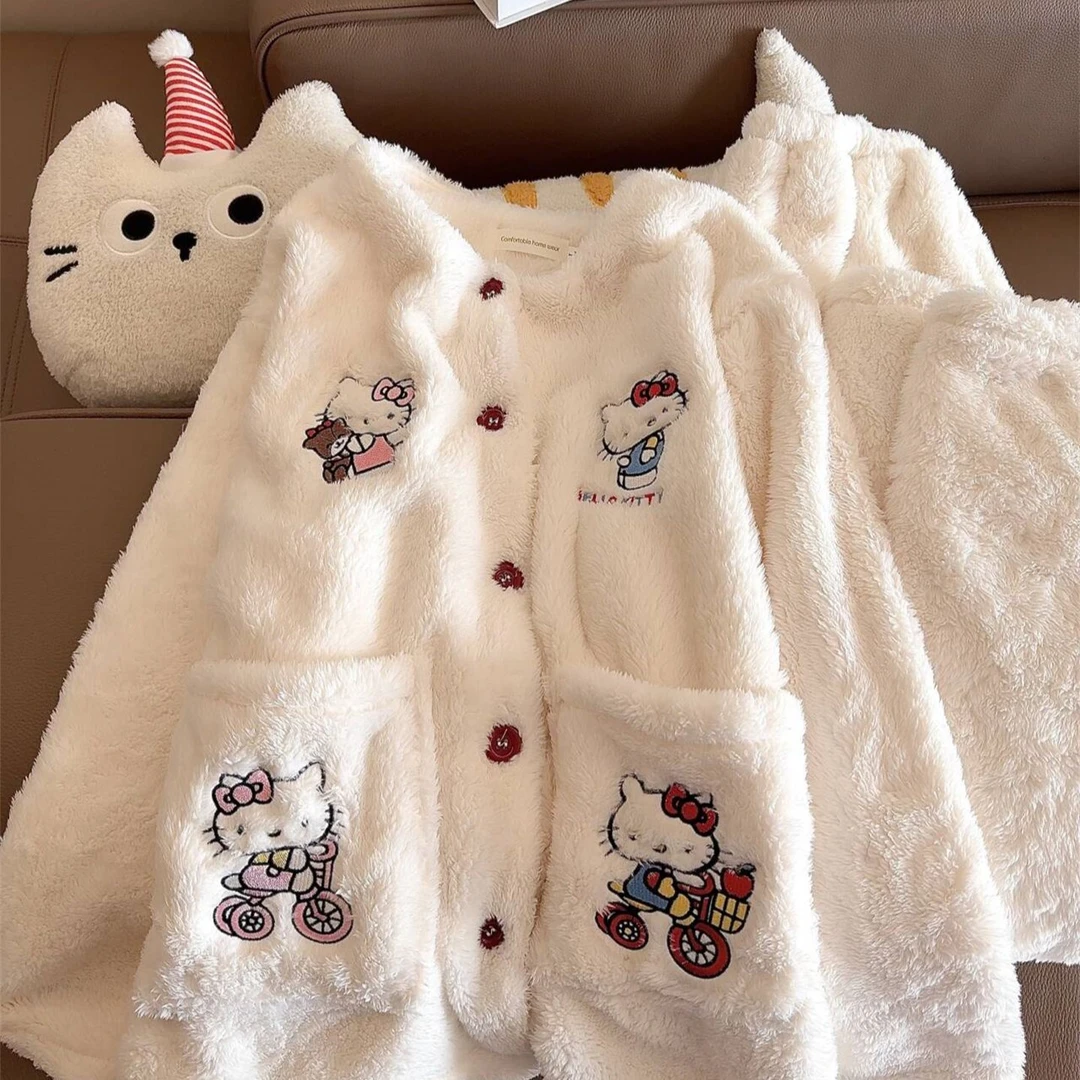 冬季HelloKitty珊瑚绒长袖睡衣女2025新款卡通加厚保暖学生家居服
