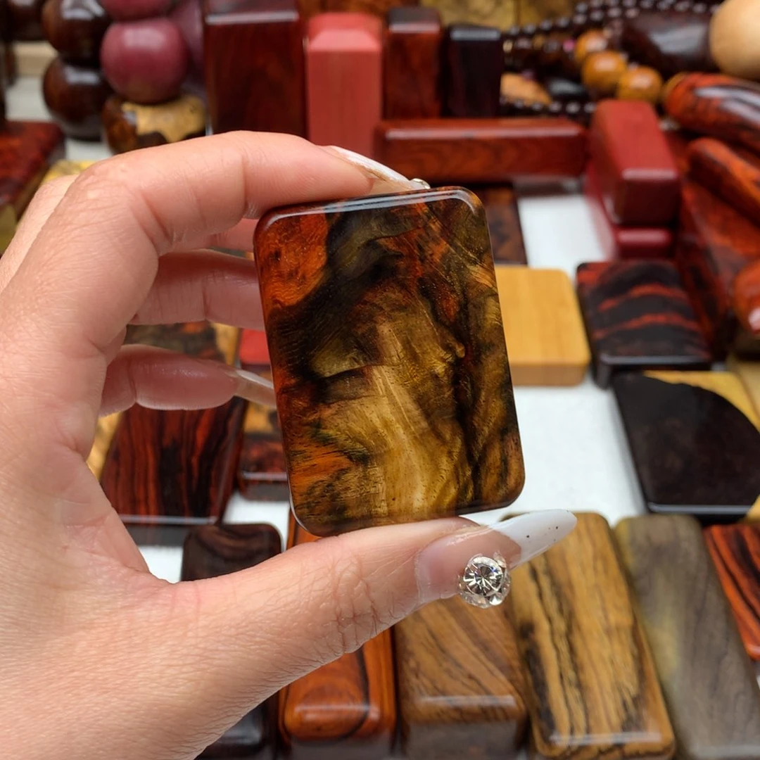 交趾黄檀（大红酸枝）骑***哥