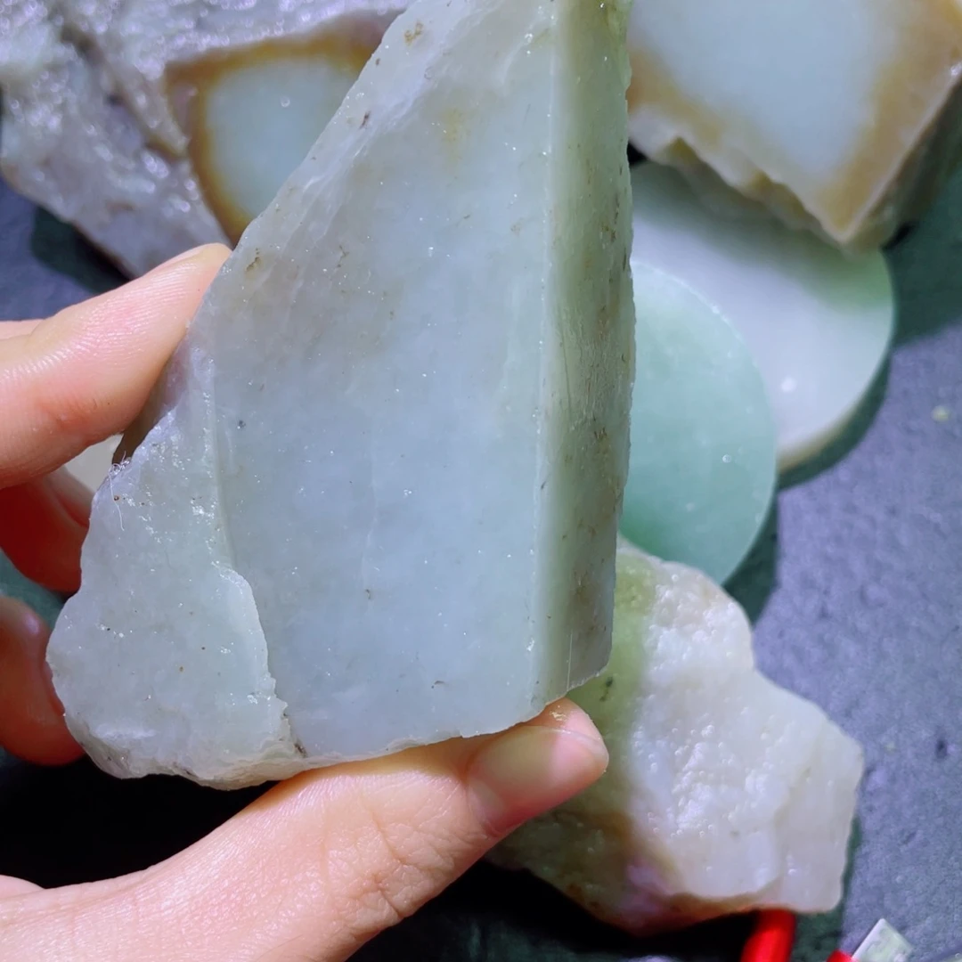 和田玉未镶嵌珠宝半成品