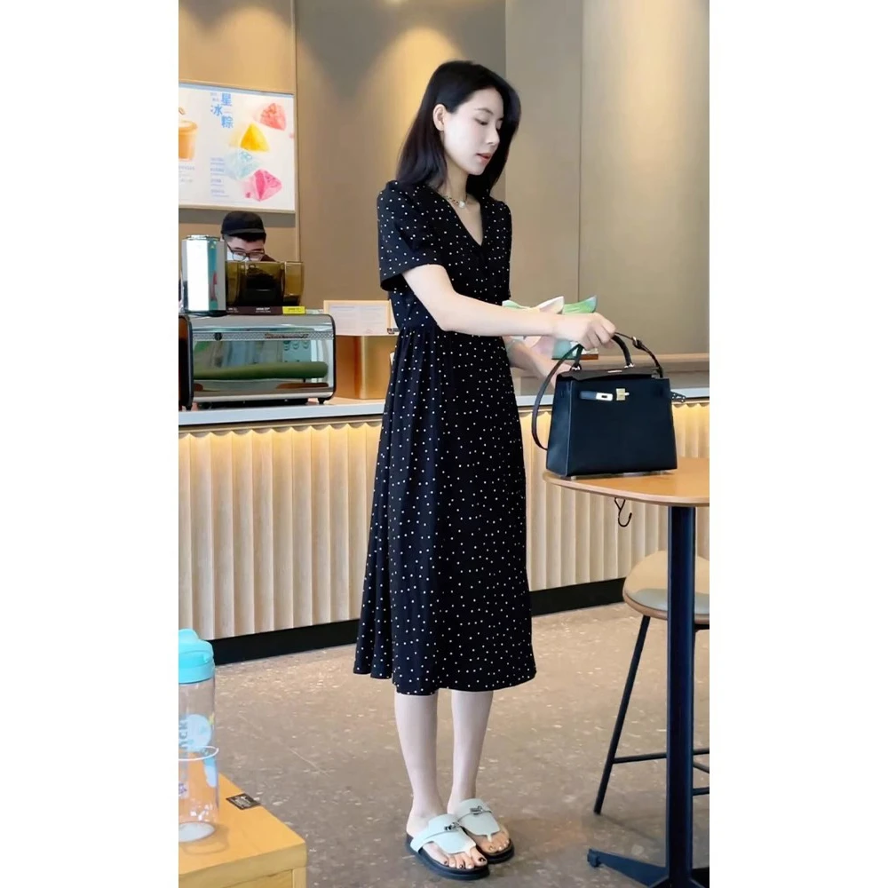 减龄茶歇法式气质连衣裙高级感长款夏季新款收腰黑色时尚波点裙女