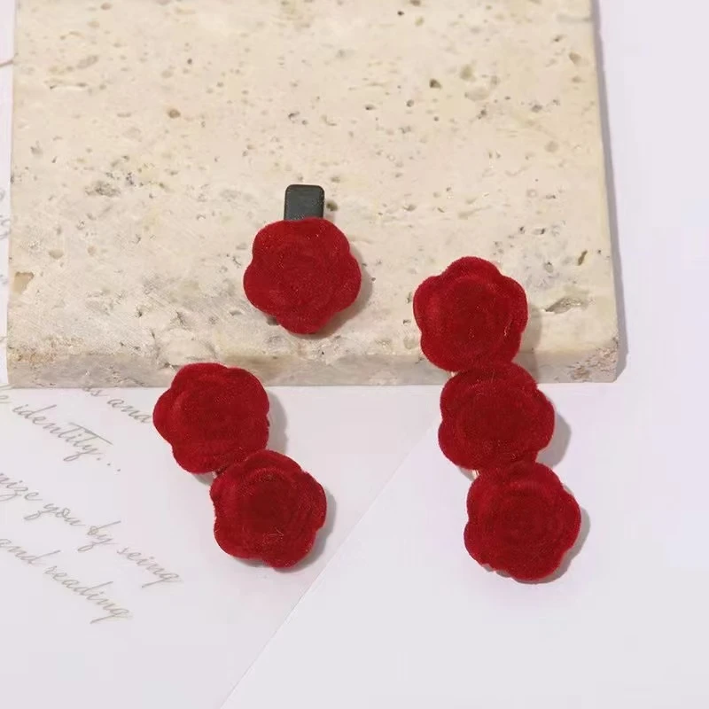 2025年新款法式植绒山茶花玫瑰花发夹侧边刘海鸭嘴夹女学生简约