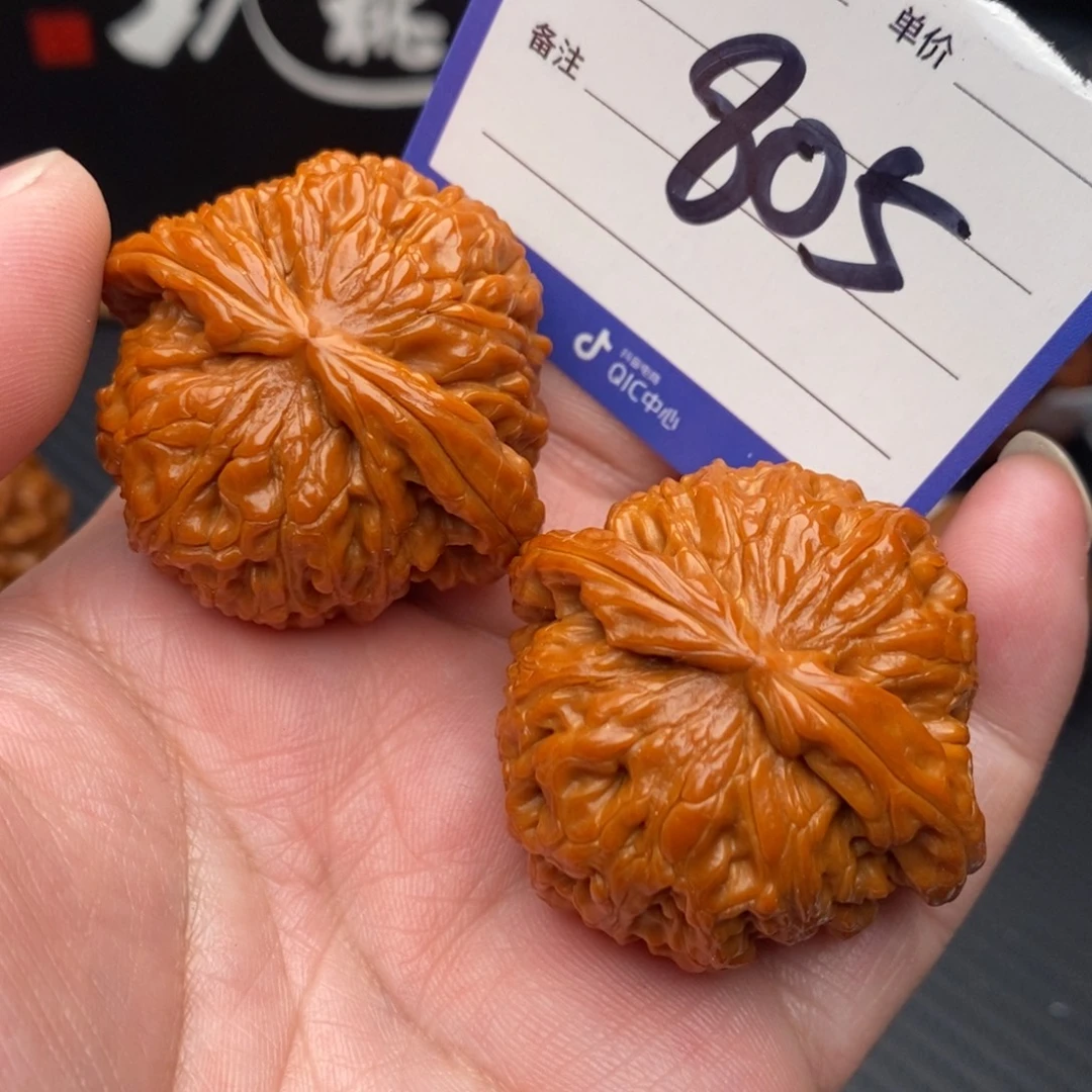 把件桃核白狮子42mom