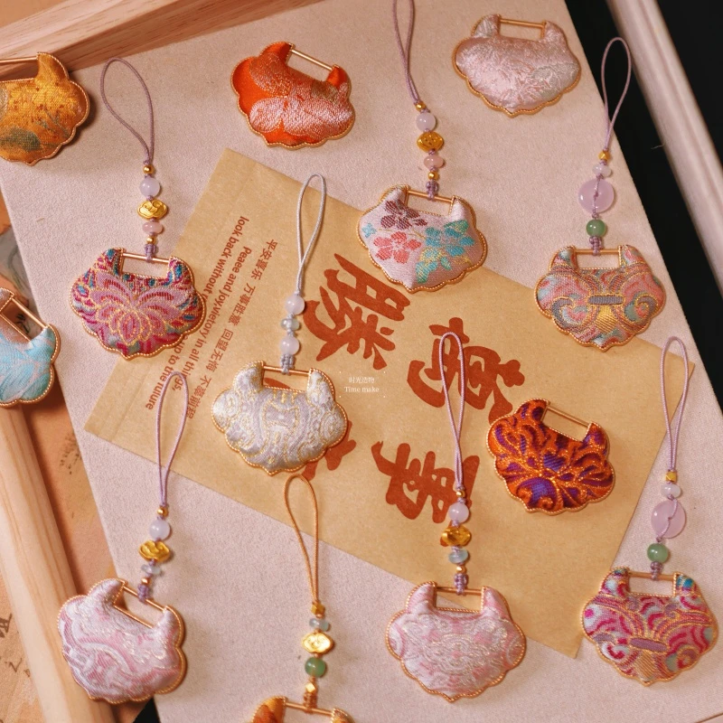 如意平安锁—新宋锦