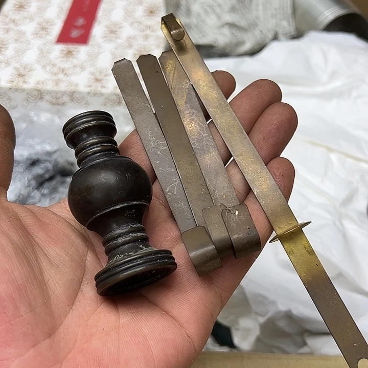 满25包邮。 不退不换.中古品默认瑕疵