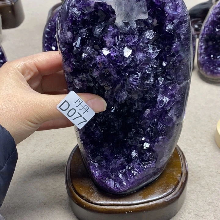 永***）水晶未镶嵌大型摆件（非配饰）