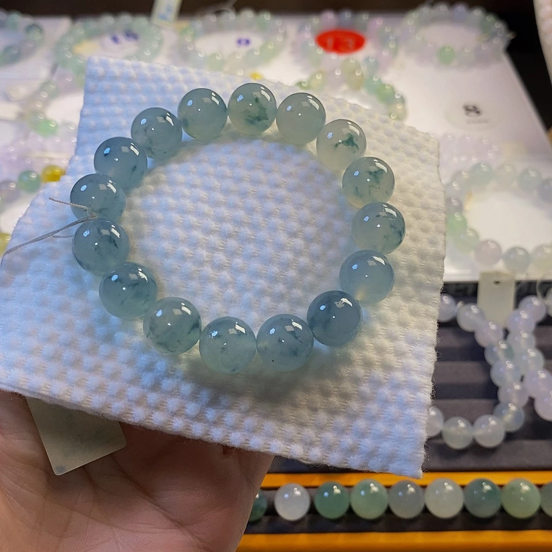 定制翡翠未镶嵌翡翠.