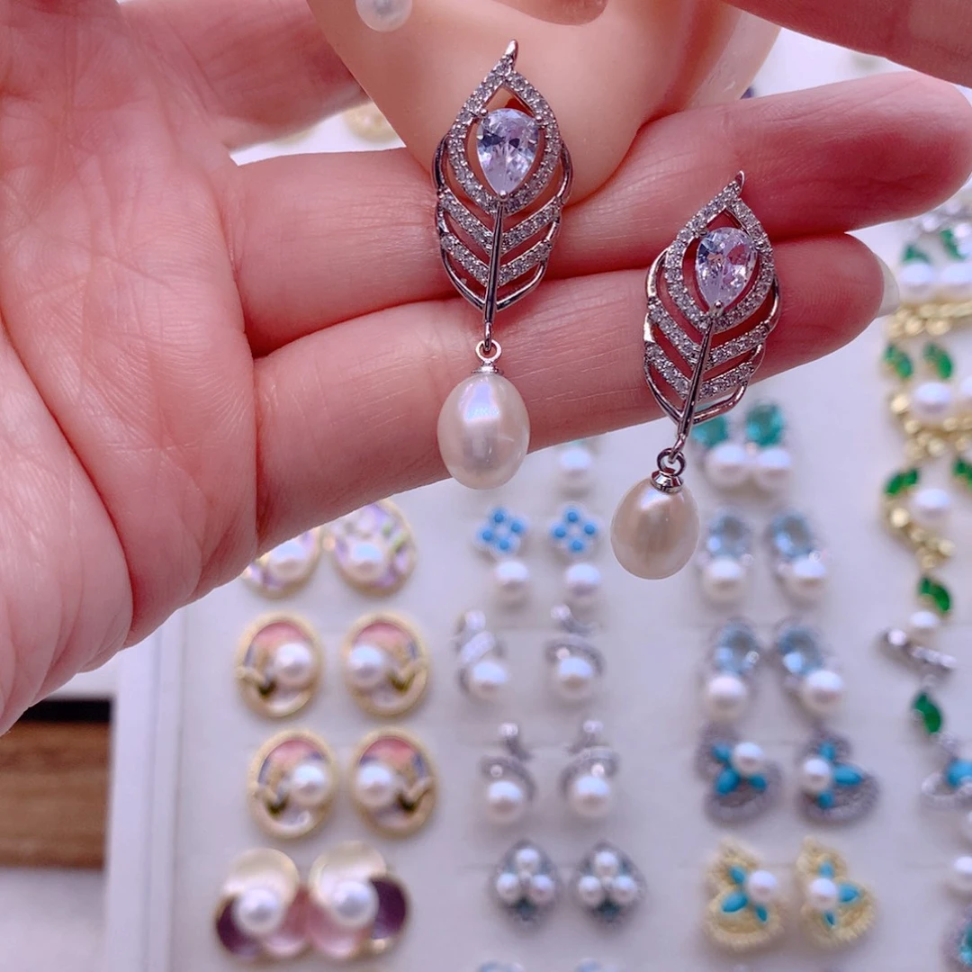 合金耳饰淡水珍珠