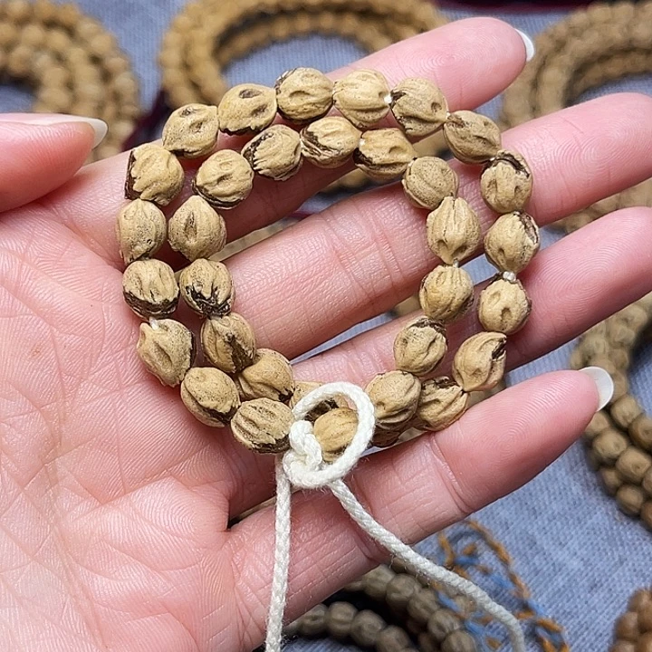 布***点柏香籽/百香籽手串