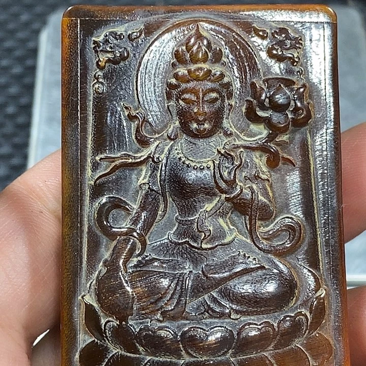 吊坠滴血莲花菩提