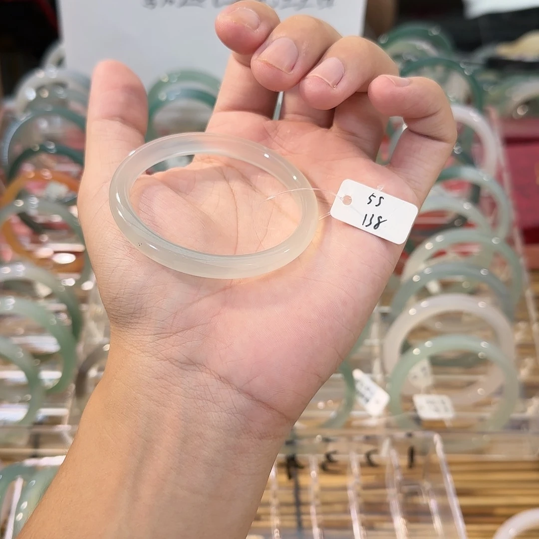 玛瑙/玉髓手镯未镶嵌圈口55